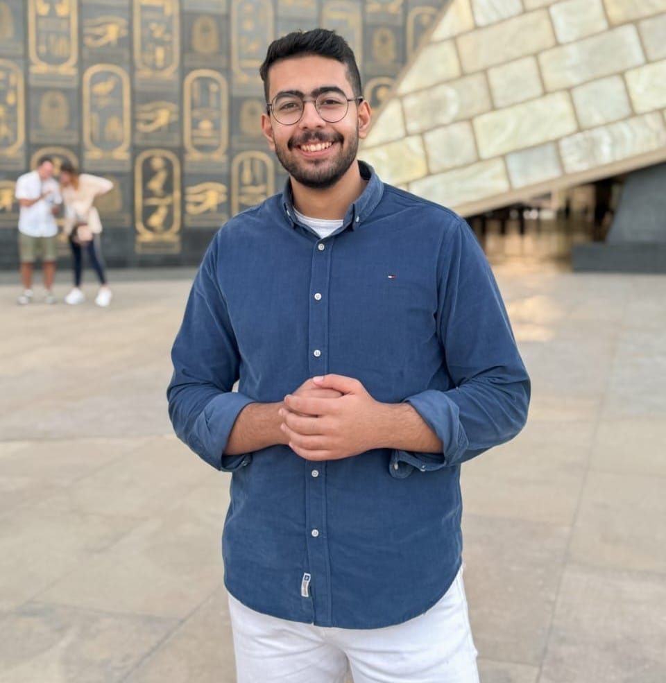 احمد حكيم